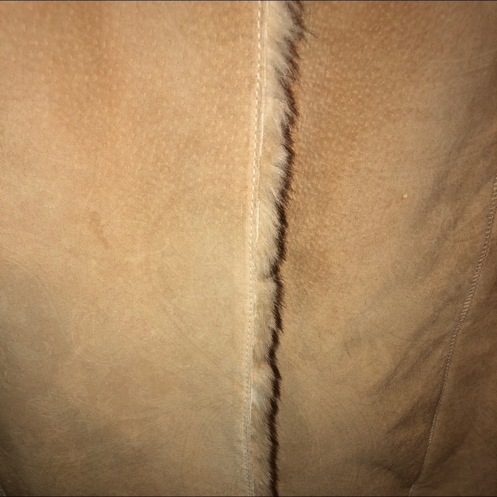Guess - Picture 2 of 6